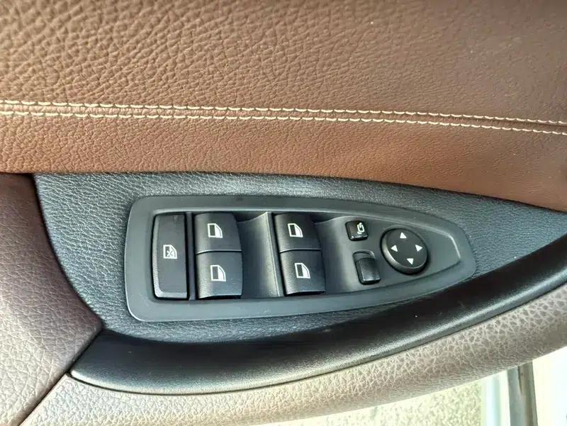 BMW X1 2019 sDrive18Li Premium — миниатюра 12