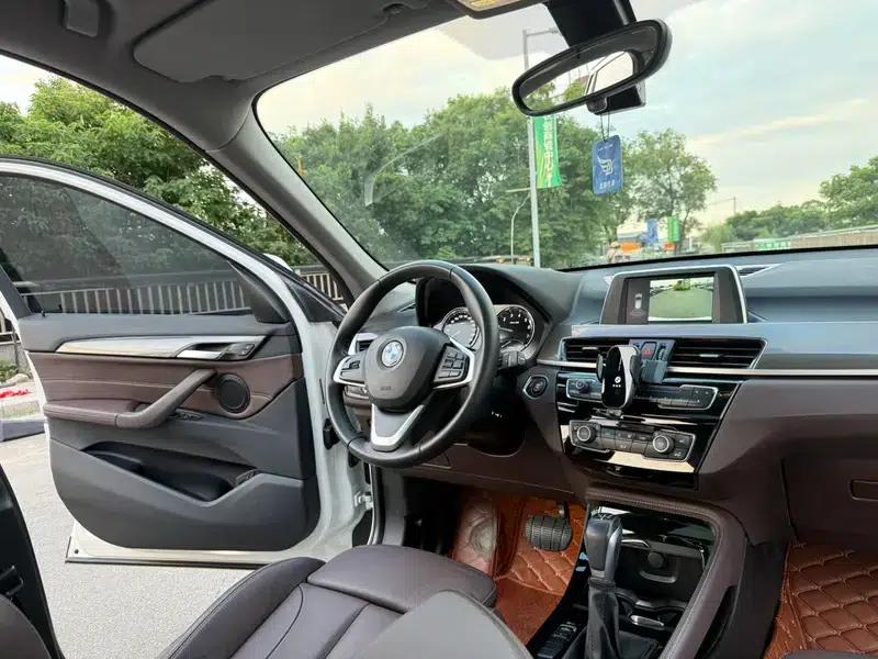 BMW X1 2019 sDrive18Li Premium — миниатюра 5