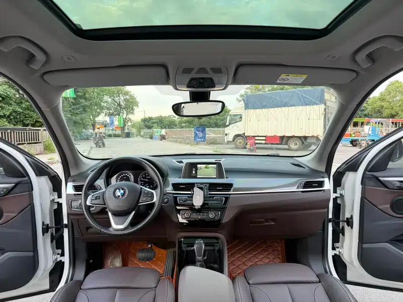 BMW X1 2019 sDrive18Li Premium — миниатюра 9