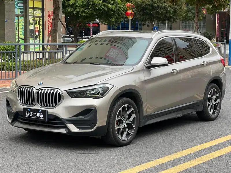 BMW X1 2020 sDrive25Li Leading Edition — миниатюра 1