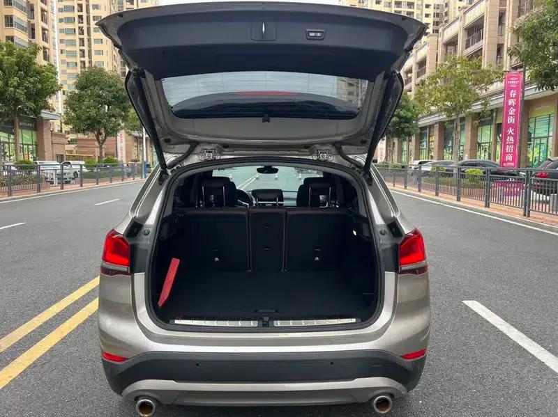 BMW X1 2020 sDrive25Li Leading Edition — миниатюра 19