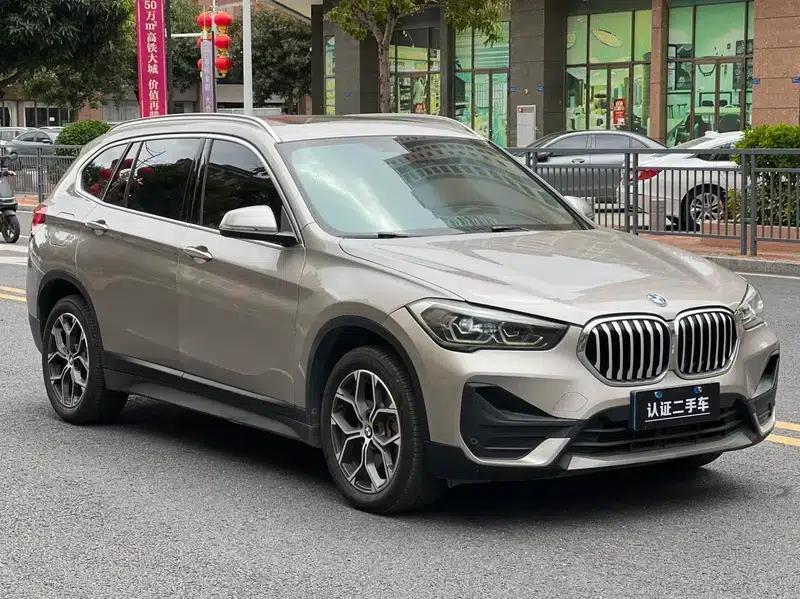 BMW X1 2020 sDrive25Li Leading Edition — миниатюра 3