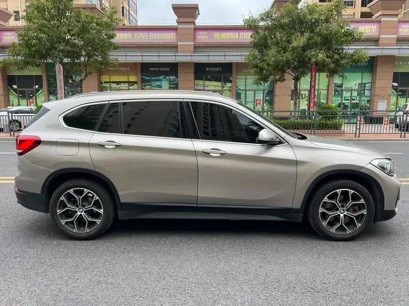 BMW X1 2020 sDrive25Li Leading Edition — миниатюра 8