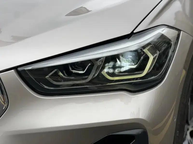 BMW X1 2020 sDrive25Li Leading Edition — миниатюра 9