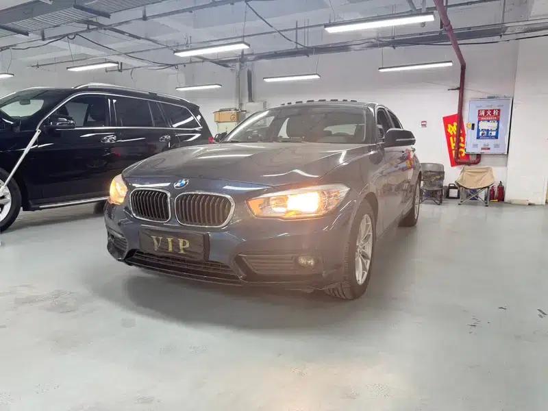 BMW 1 Series (Imported) 2015 118i Leading Edition — миниатюра 1