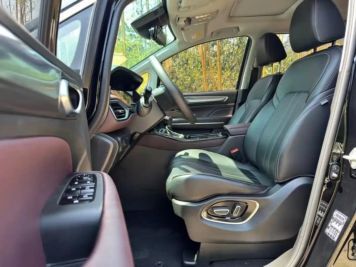Trumpchi M6 2023 PRO 270T DCT Luxury Edition — миниатюра 12
