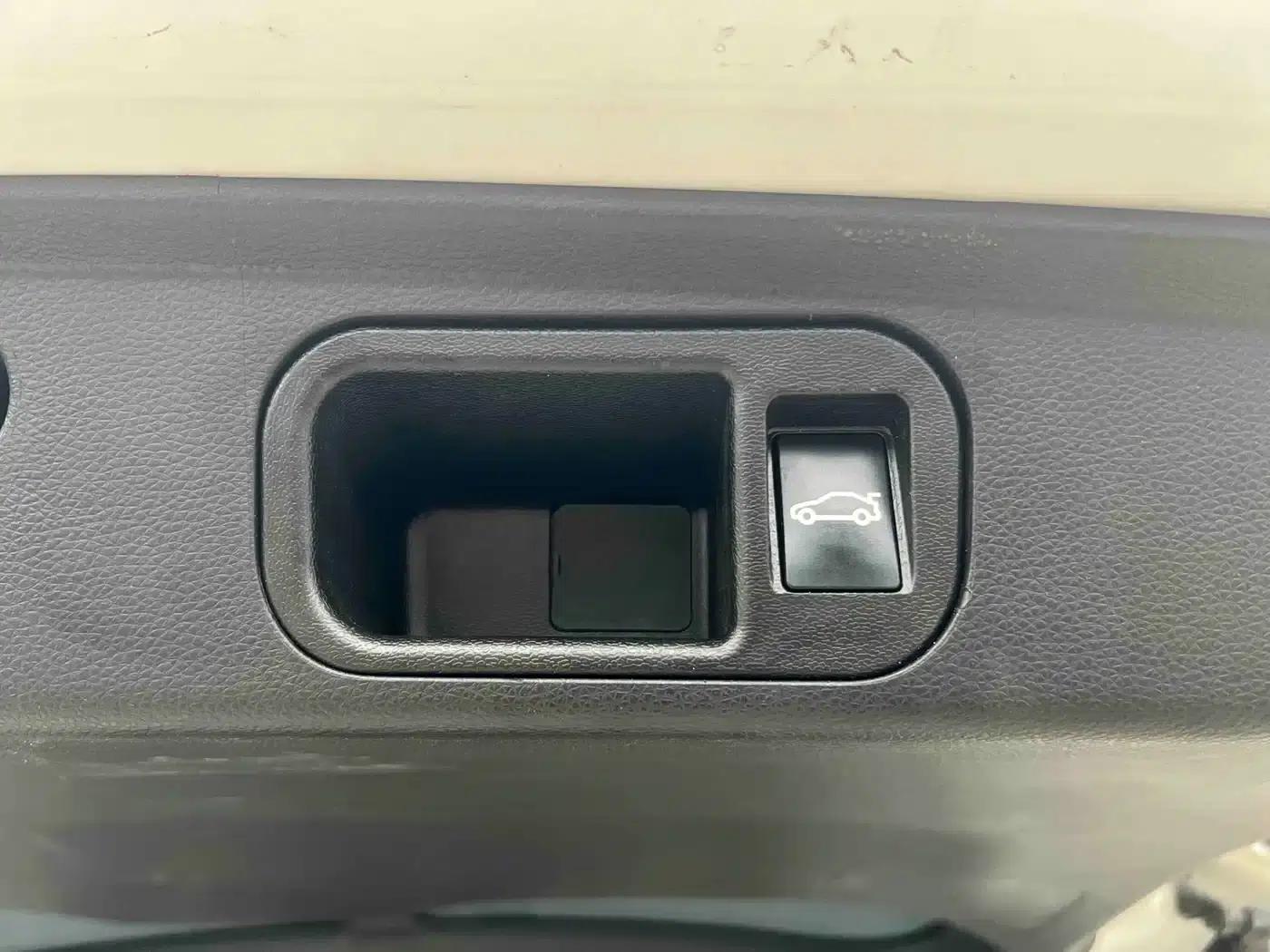 Trumpchi M6 2021 PRO 270T Automatic Luxury Edition — миниатюра 16