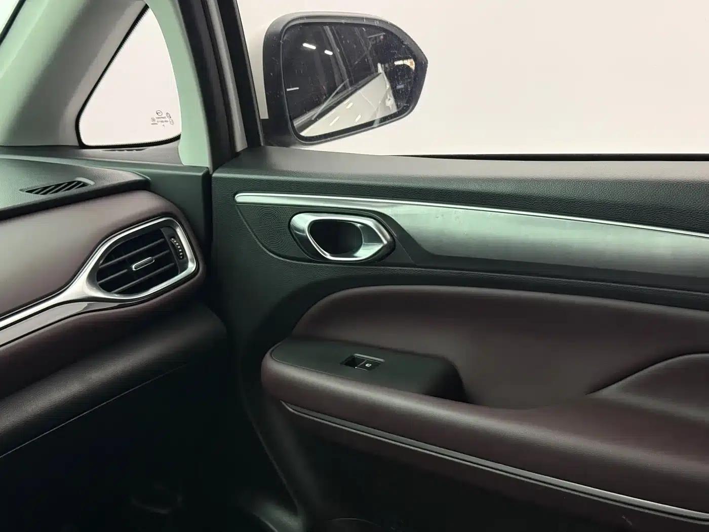 Trumpchi M6 2021 270T DCT Luxury Edition (7-seater) — миниатюра 11