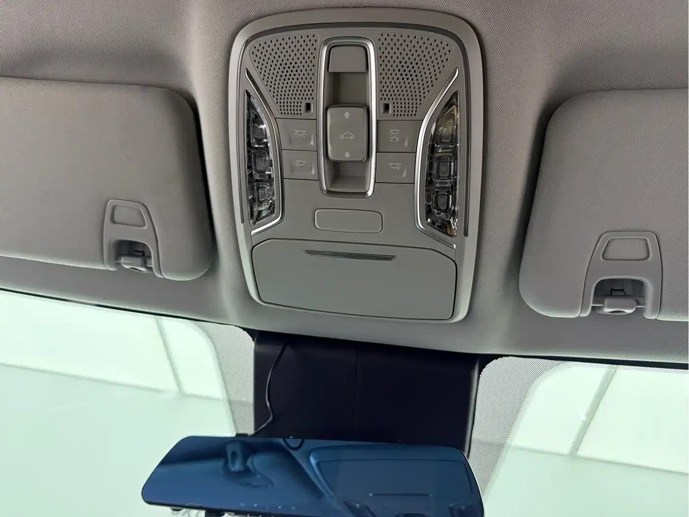Trumpchi M6 2021 270T DCT Luxury Edition (7-seater) — миниатюра 17
