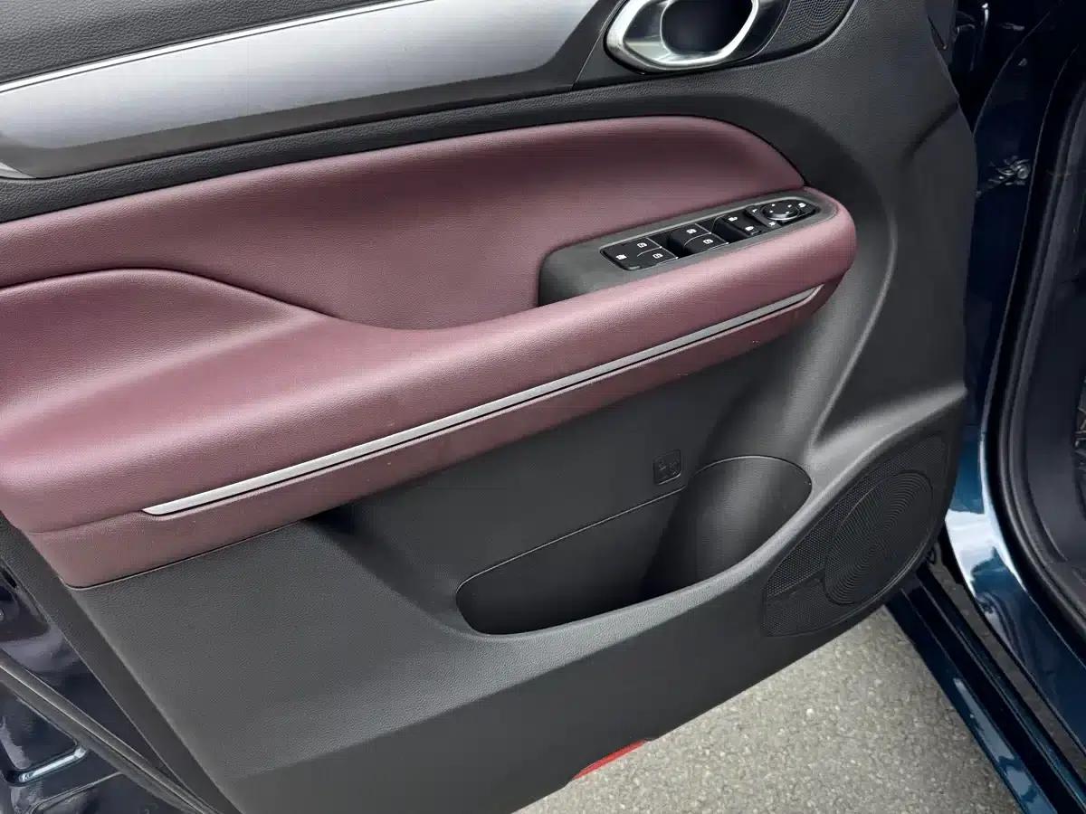 Trumpchi M6 2021 270T DCT Luxury Edition (7-seater) — миниатюра 5