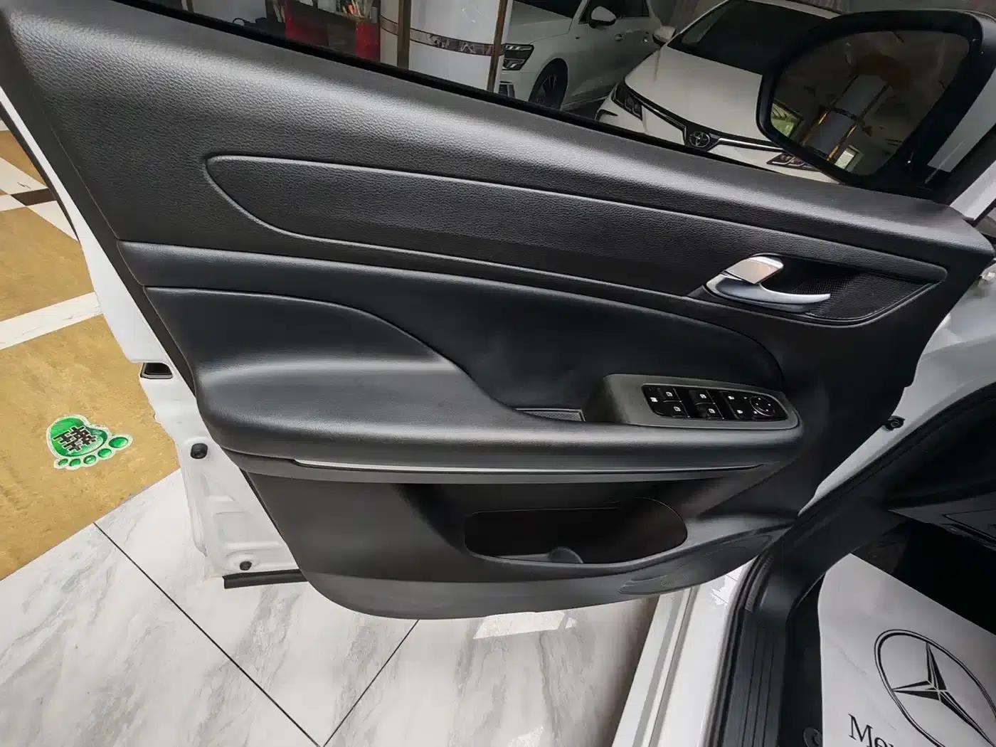 Trumpchi M6 2021 PRO 270T DCT Elite Edition — миниатюра 11