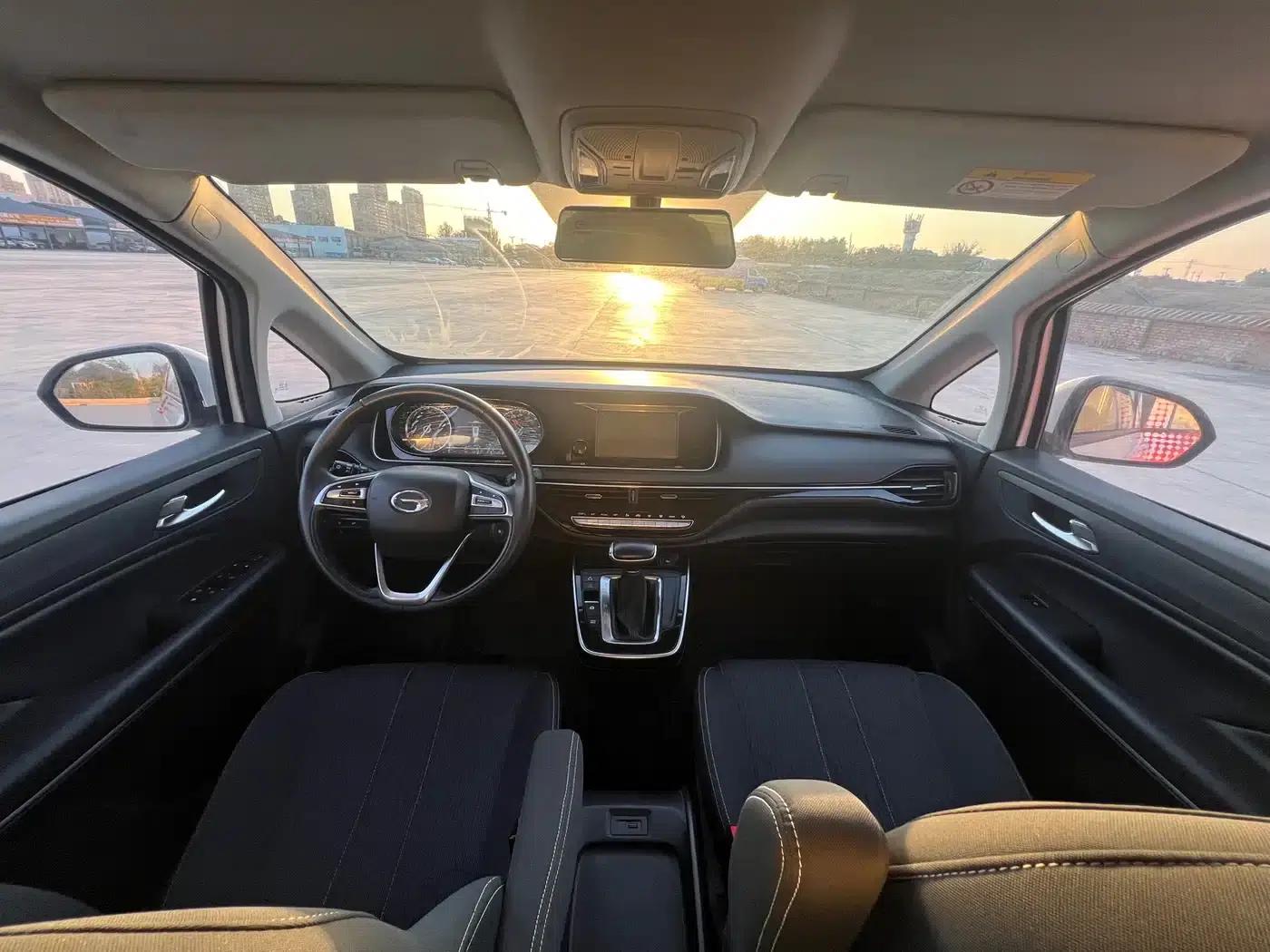 Trumpchi M6 2021 270T DCT Elite Edition (7-seater) — миниатюра 9