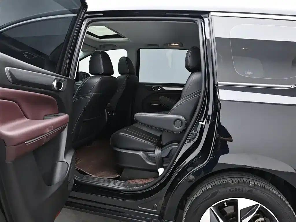Trumpchi M6 2023 PRO 270T DCT Luxury Edition — миниатюра 14