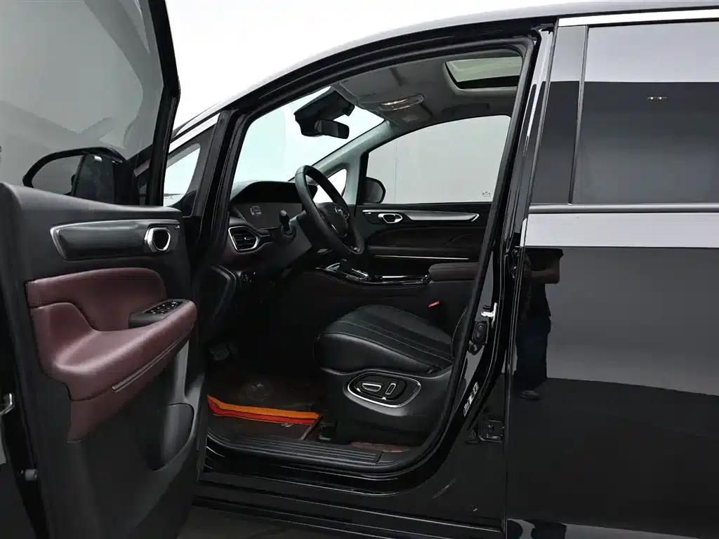 Trumpchi M6 2023 PRO 270T DCT Luxury Edition — миниатюра 10