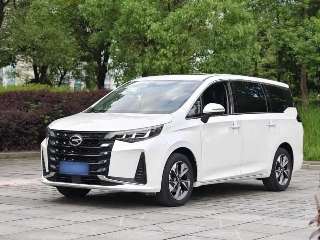 Trumpchi M6 2023 PRO 270T DCT Luxury Edition — миниатюра 1