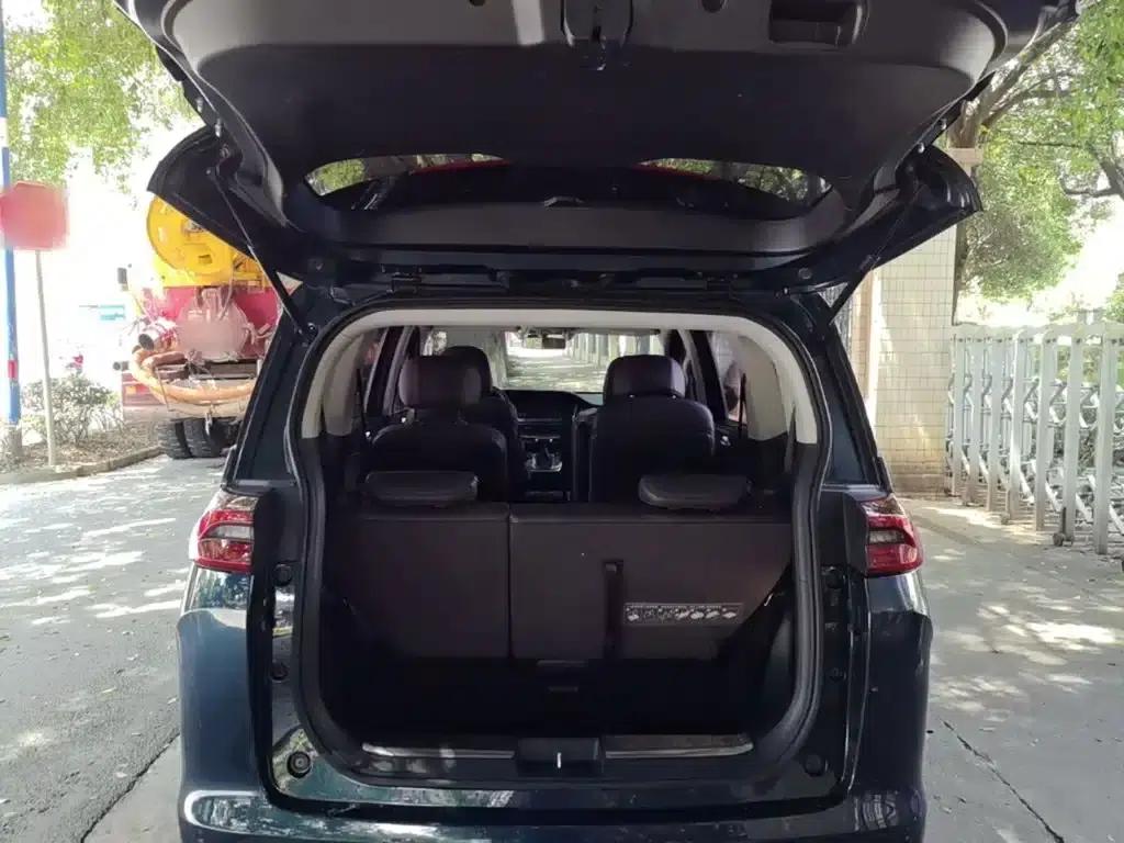 Trumpchi M6 2019 270T DCT Premium Edition (Six Seats) National VI Emission Standard — миниатюра 19