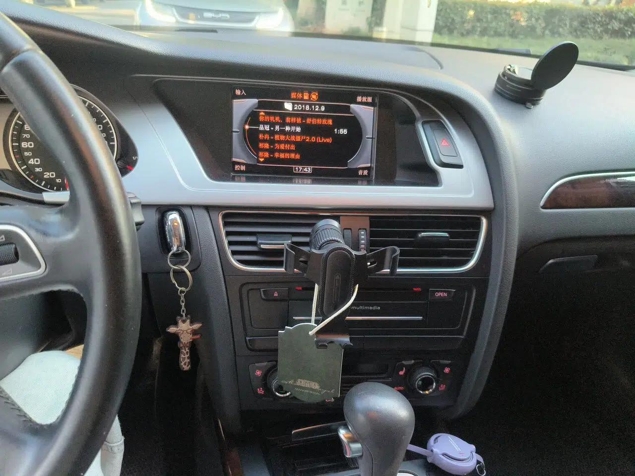 Audi A4L 2012 2.0 TFSI Automatic Technology Model — миниатюра 13