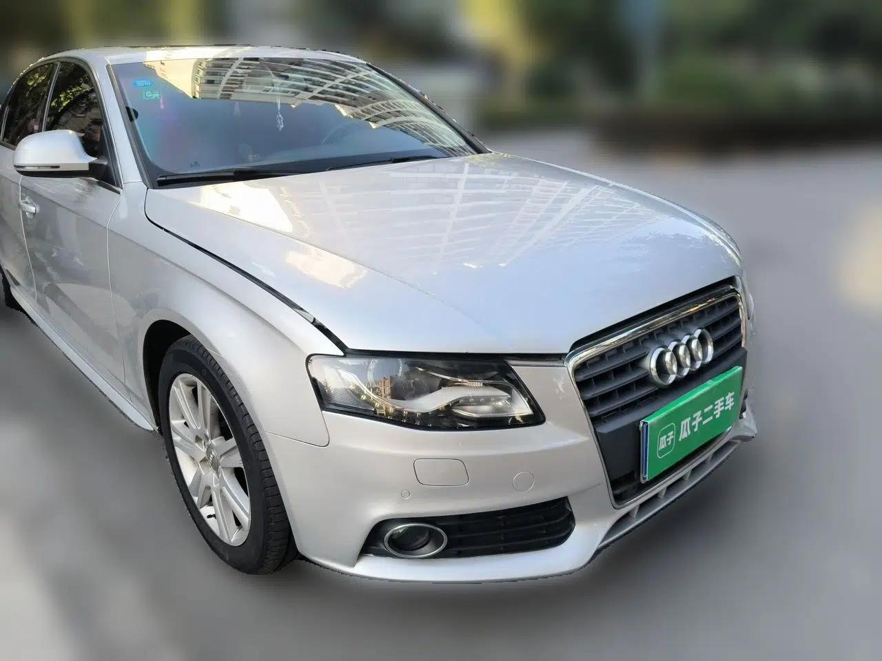 Audi A4L 2012 2.0 TFSI Automatic Technology Model — миниатюра 3