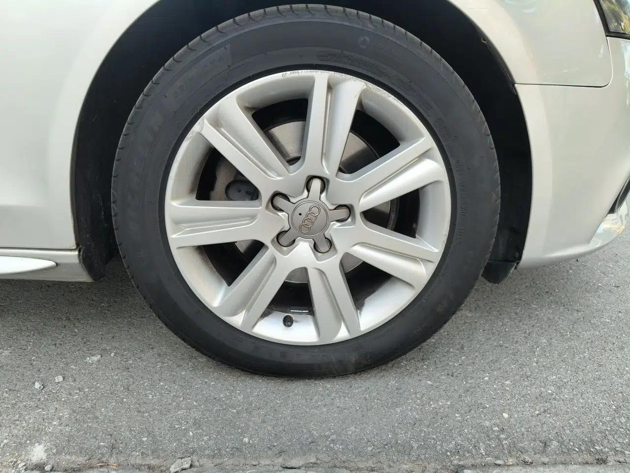Audi A4L 2012 2.0 TFSI Automatic Technology Model — миниатюра 8