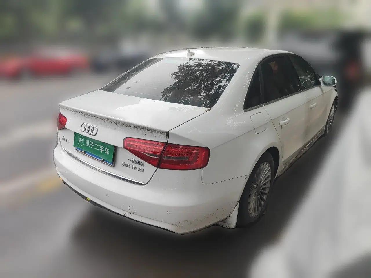 Audi A4L 2015 35 TFSI Automatic Comfort Model — миниатюра 6