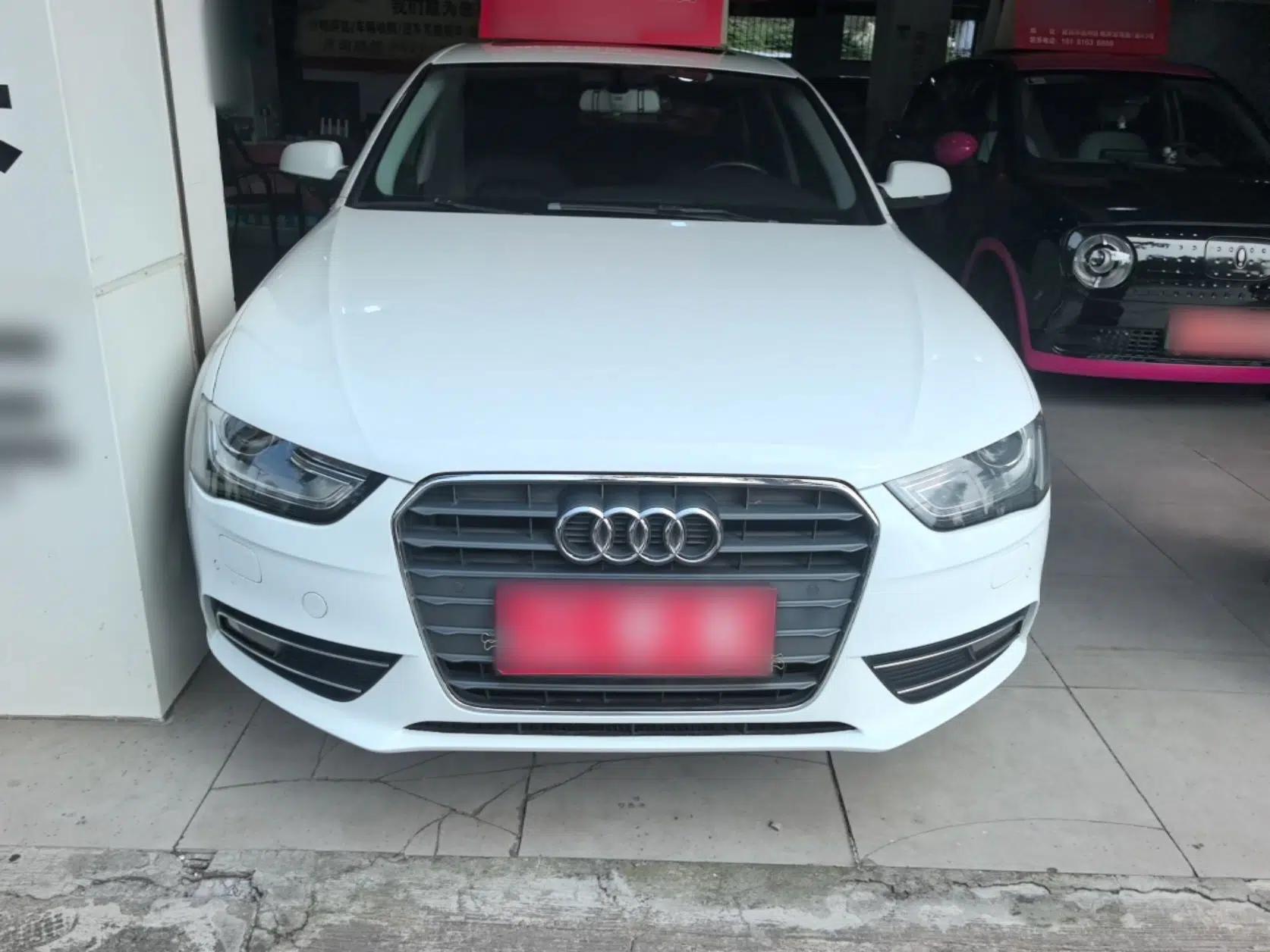 Audi A4L 2015 35 TFSI Automatic Standard Model — миниатюра 2