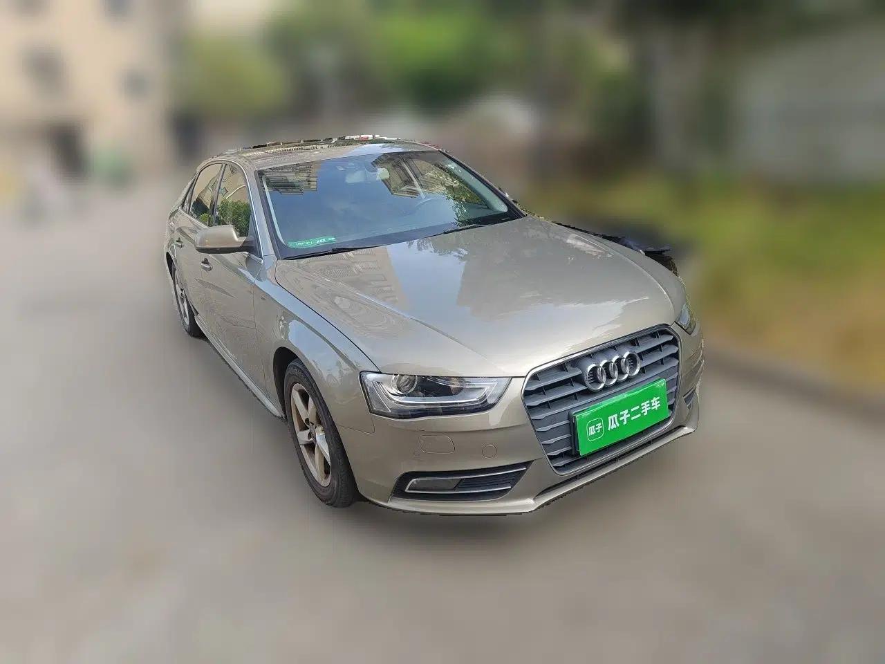 Audi A4L 2013 35 TFSI Automatic Standard Model — миниатюра 3