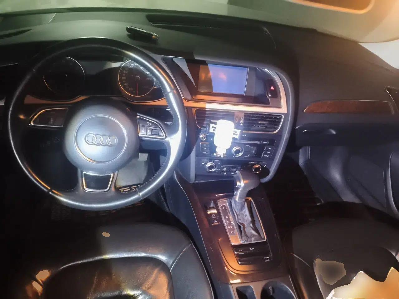 Audi A4L 2015 35 TFSI Automatic Comfort Model — миниатюра 9