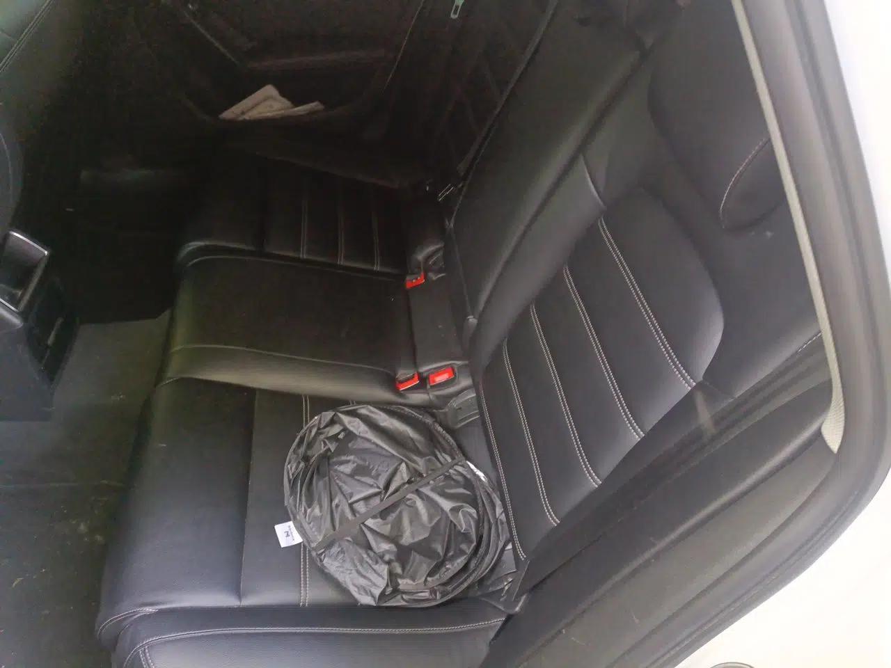 Audi A4L 2013 35 TFSI Automatic Standard Model — миниатюра 17