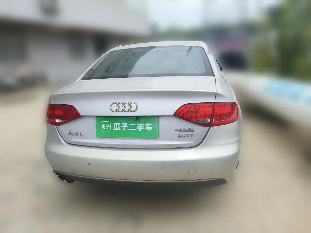 Audi A4L 2010 2.0 TFSI Standard Edition — миниатюра 5