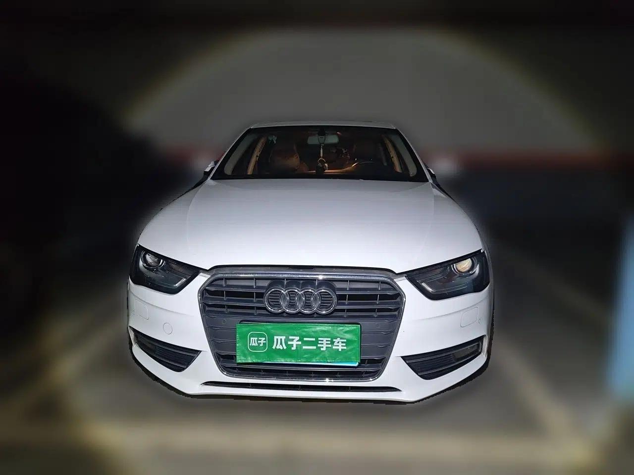 Audi A4L 2013 35 TFSI Automatic Standard Model — миниатюра 2