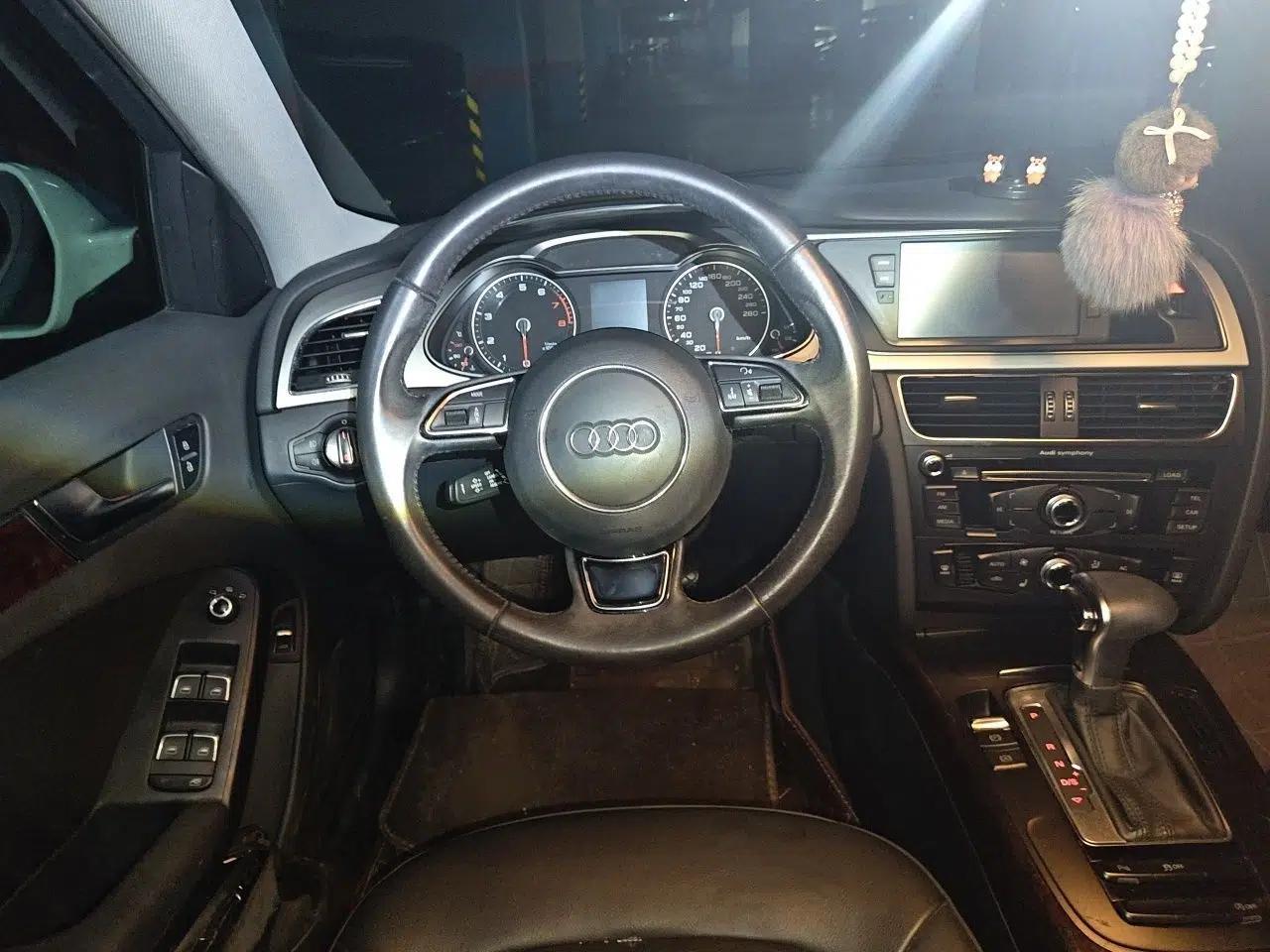 Audi A4L 2013 35 TFSI Automatic Standard Model — миниатюра 10