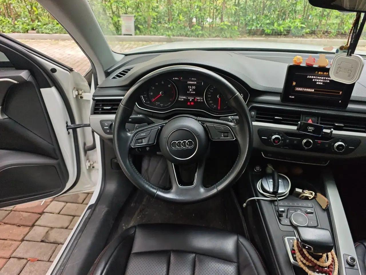 Audi A4L 2018 30th Anniversary Edition 40 TFSI Trendy Model — миниатюра 10