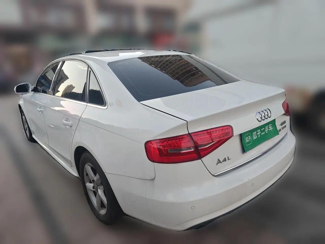 Audi A4L 2013 35 TFSI Automatic Comfort Model — миниатюра 4