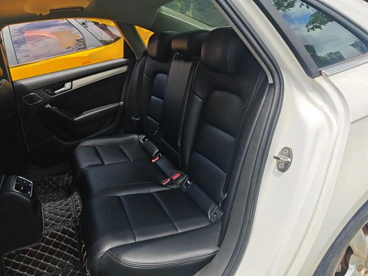 Audi A4L 2015 35 TFSI Automatic Standard Model — миниатюра 17
