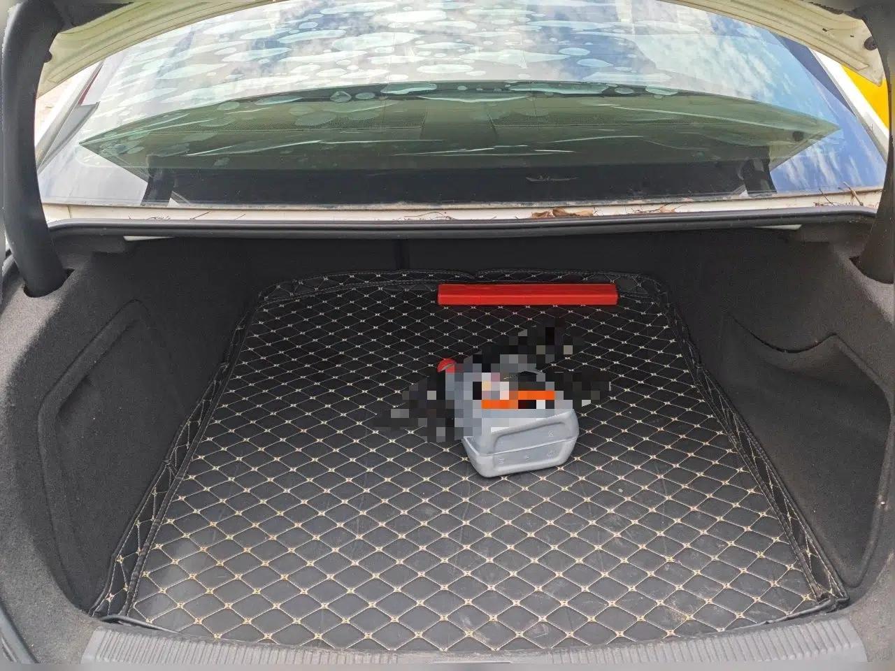 Audi A4L 2015 35 TFSI Automatic Standard Model — миниатюра 19