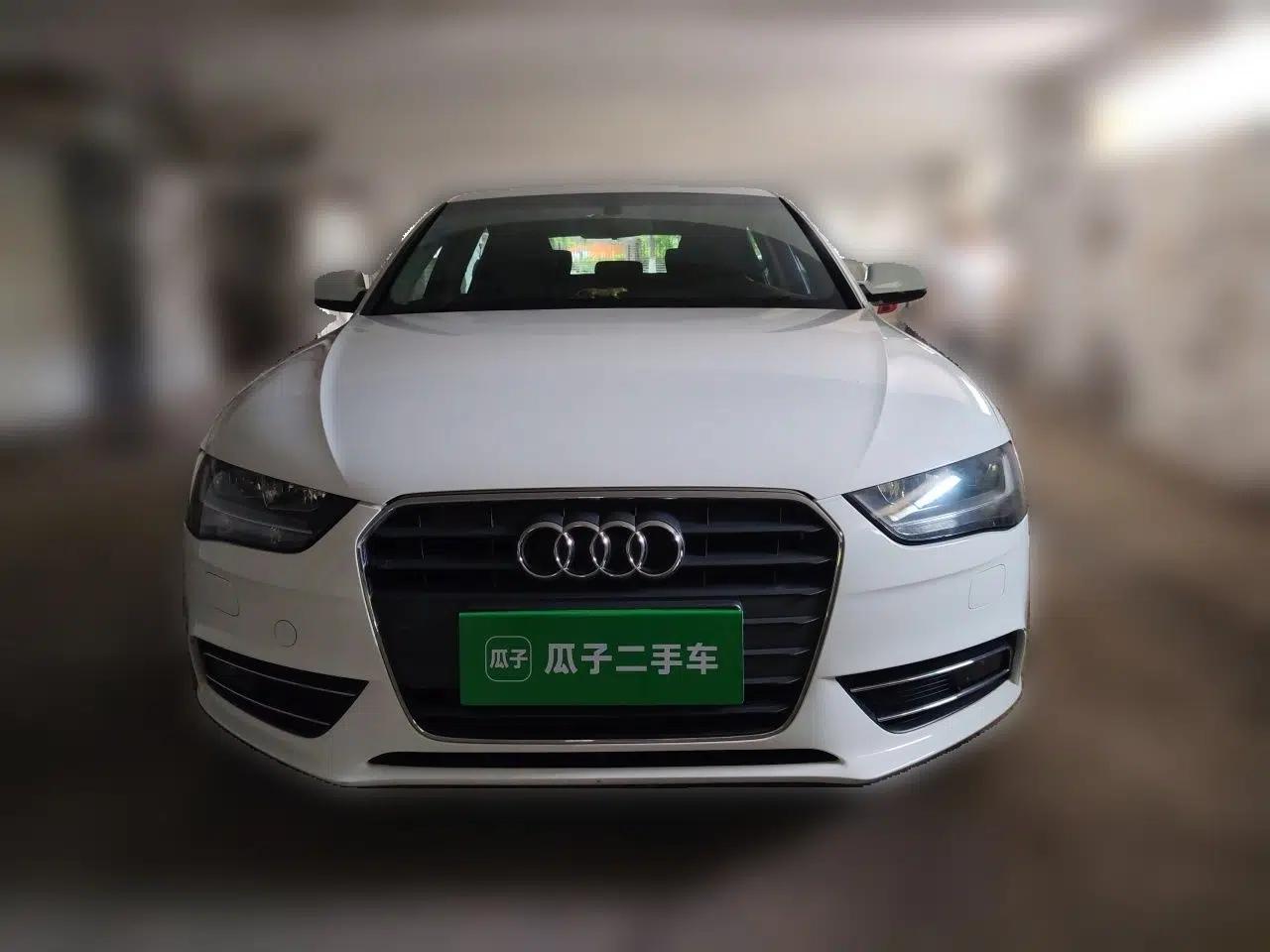 Audi A4L 2013 35 TFSI Automatic Standard Model — миниатюра 2