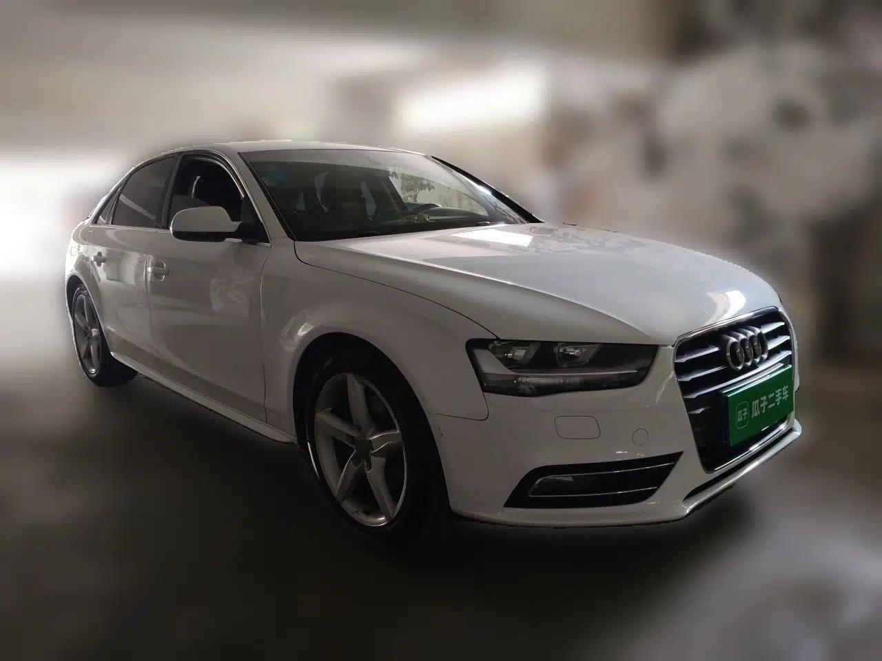 Audi A4L 2013 35 TFSI Automatic Standard Model — миниатюра 3