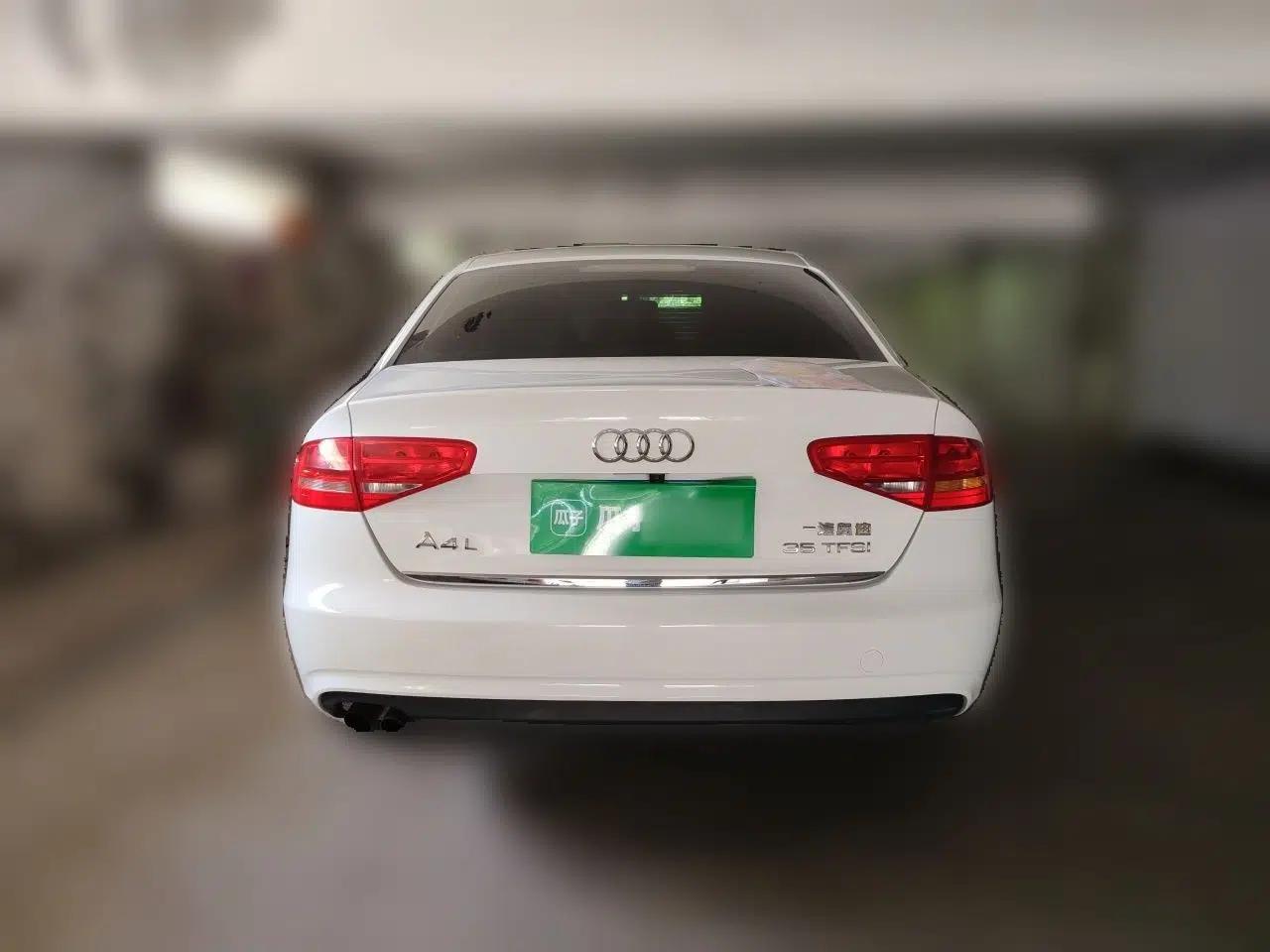 Audi A4L 2013 35 TFSI Automatic Standard Model — миниатюра 5