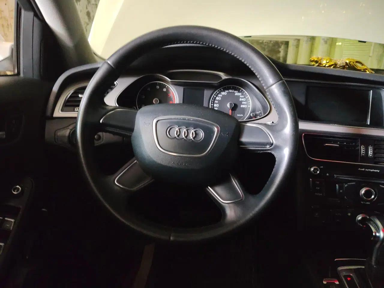 Audi A4L 2013 35 TFSI Automatic Standard Model — миниатюра 10