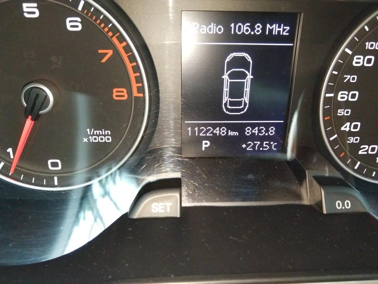Audi A4L 2015 35 TFSI Automatic Comfort Model — миниатюра 12