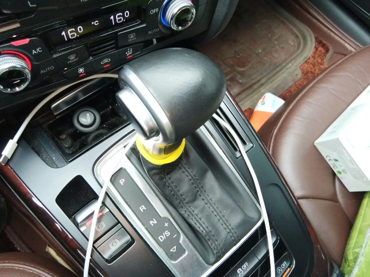 Audi A4L 2015 35 TFSI Automatic Comfort Model — миниатюра 14
