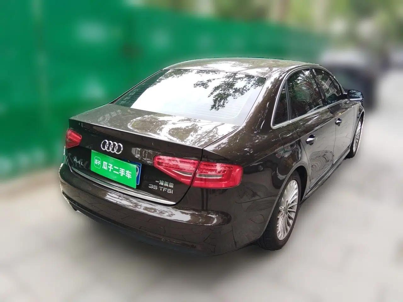 Audi A4L 2015 35 TFSI Automatic Comfort Model — миниатюра 6