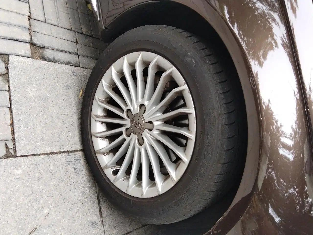Audi A4L 2015 35 TFSI Automatic Comfort Model — миниатюра 8