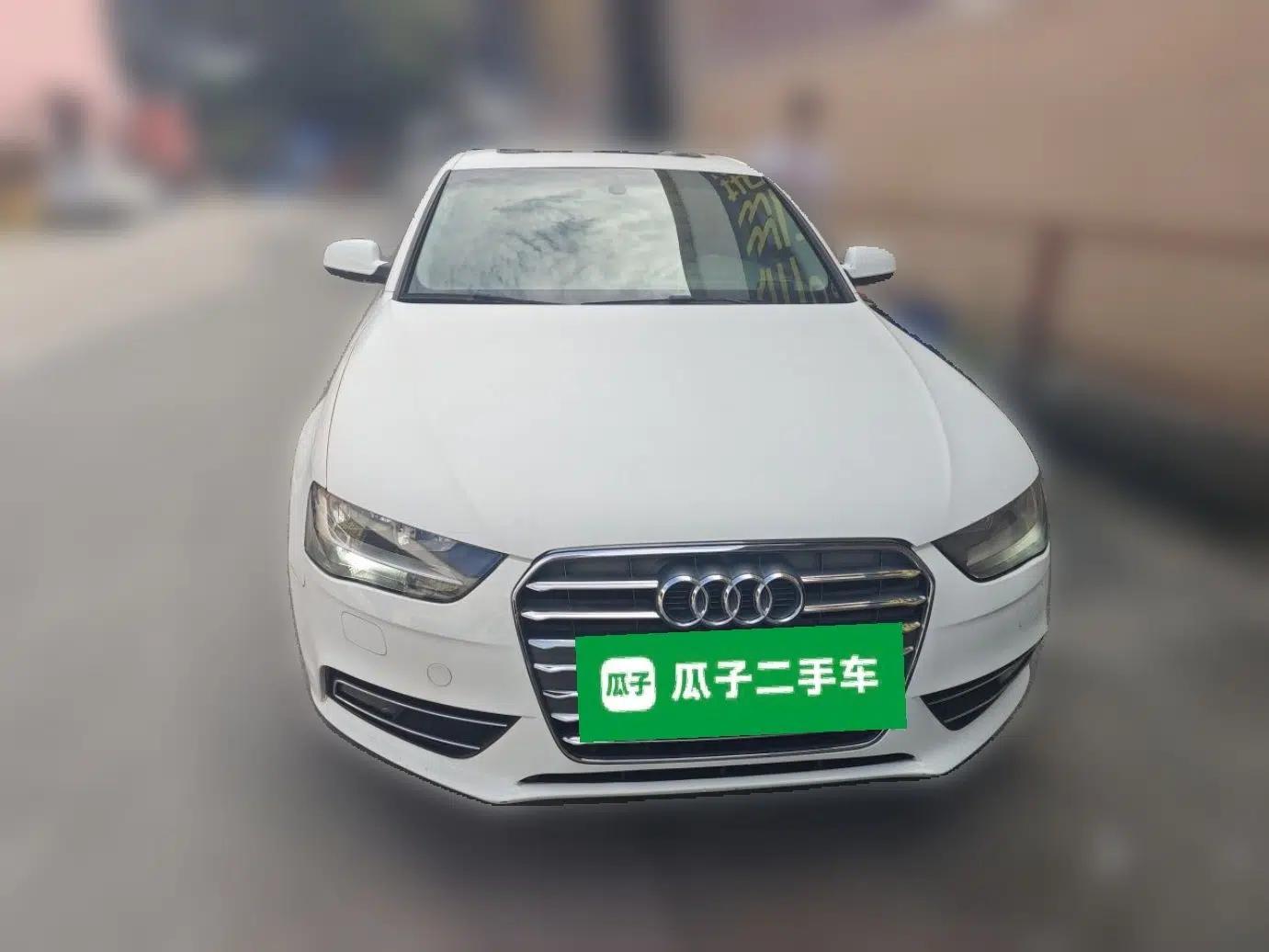 Audi A4L 2013 30 TFSI Automatic Comfort Model — миниатюра 2