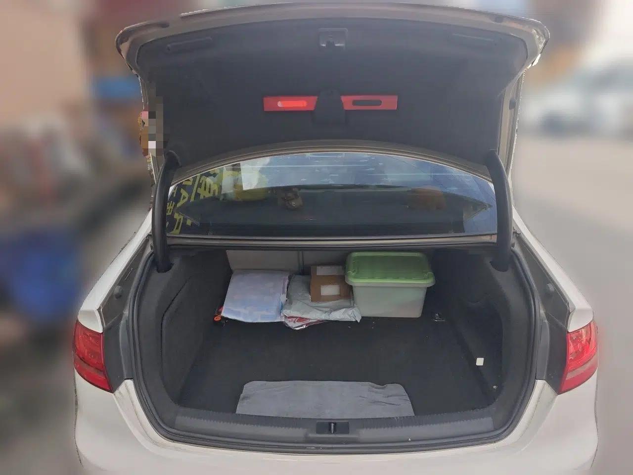 Audi A4L 2013 30 TFSI Automatic Comfort Model — миниатюра 19