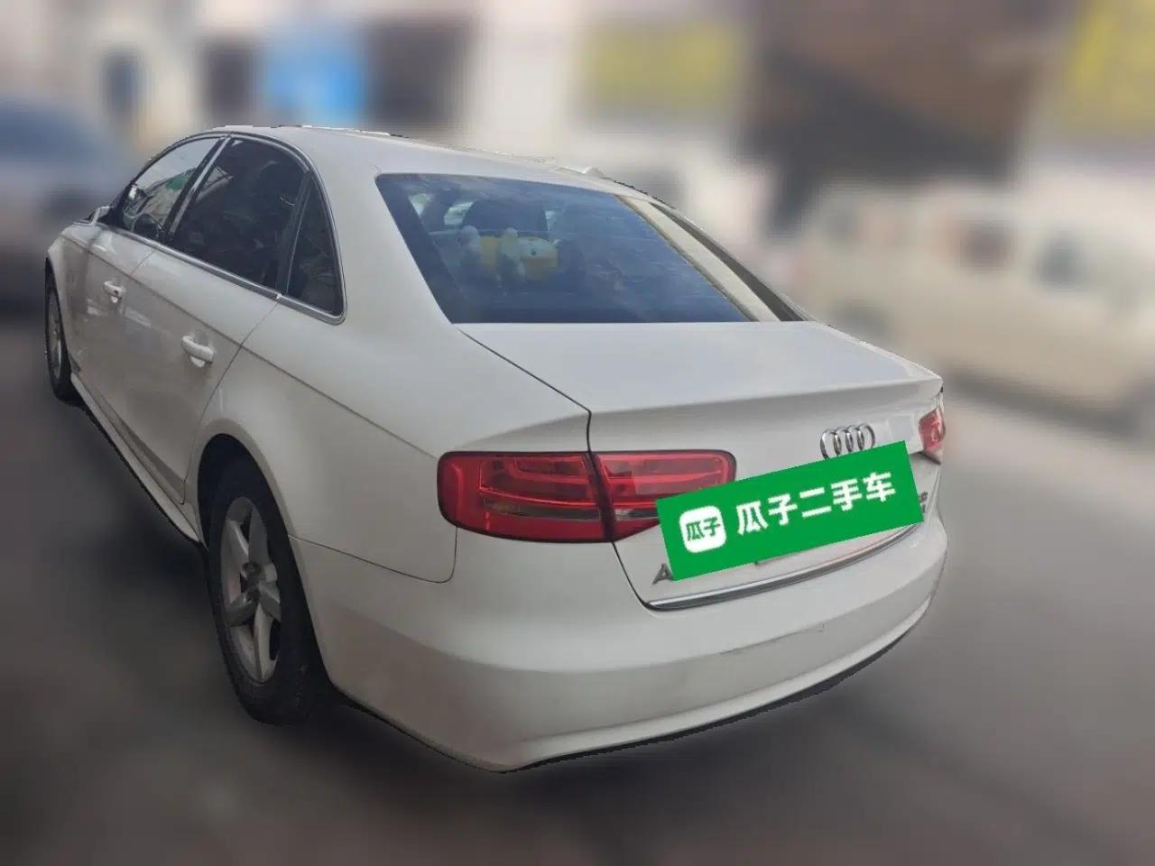 Audi A4L 2013 30 TFSI Automatic Comfort Model — миниатюра 4