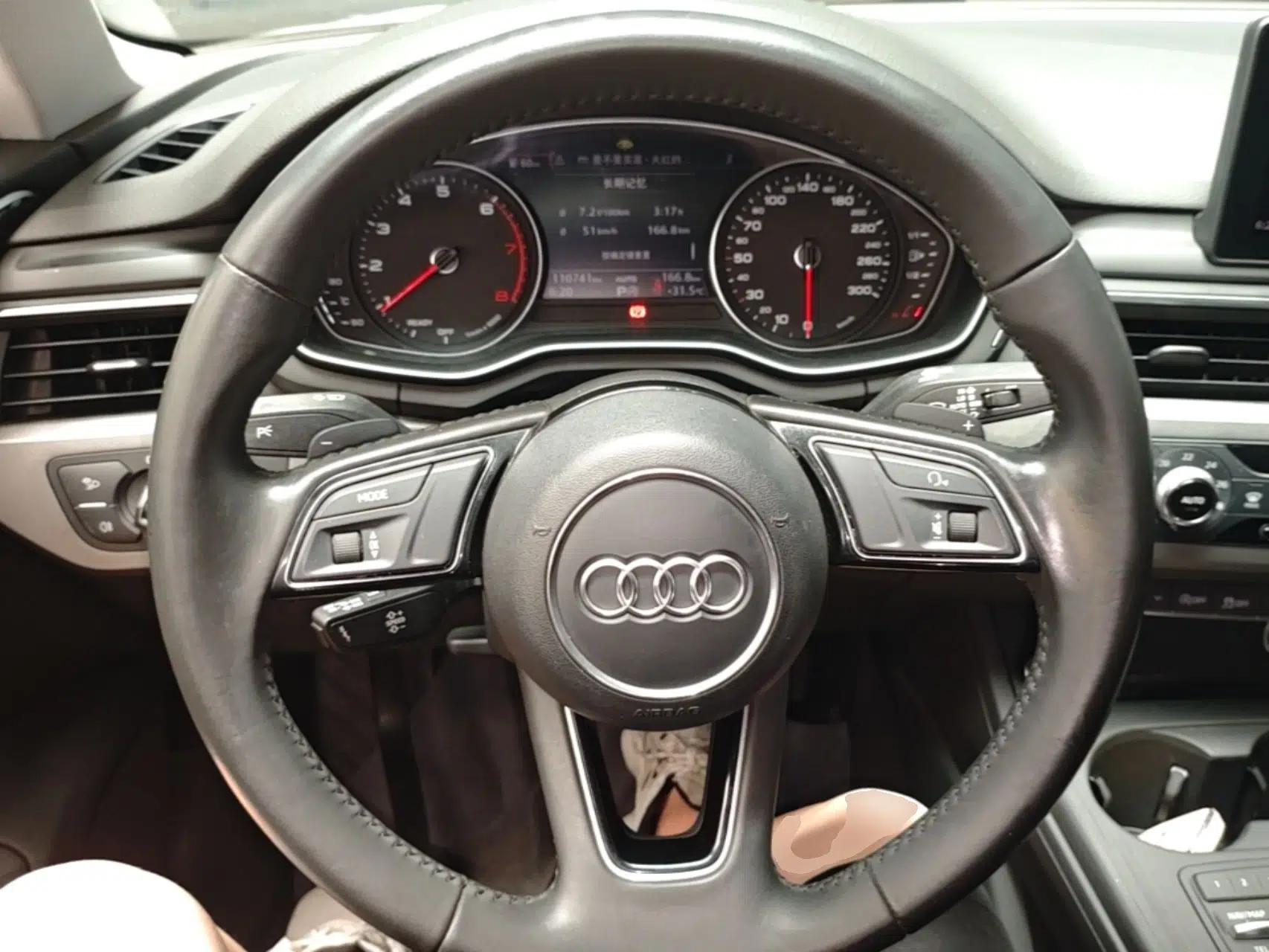 Audi A4L 2019 40 TFSI Ambition Version China V — миниатюра 18