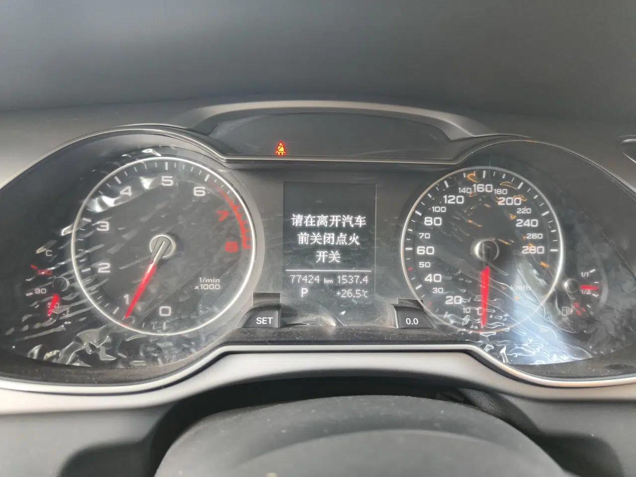 Audi A4L 2016 35 TFSI Collection Edition S line Comfort Model — миниатюра 11