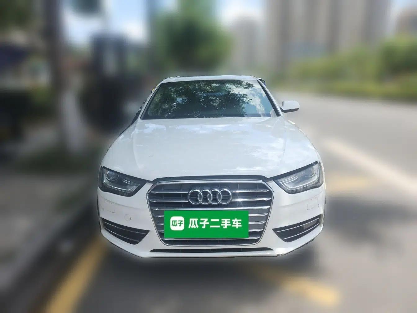 Audi A4L 2015 35 TFSI Automatic Comfort Model — миниатюра 2