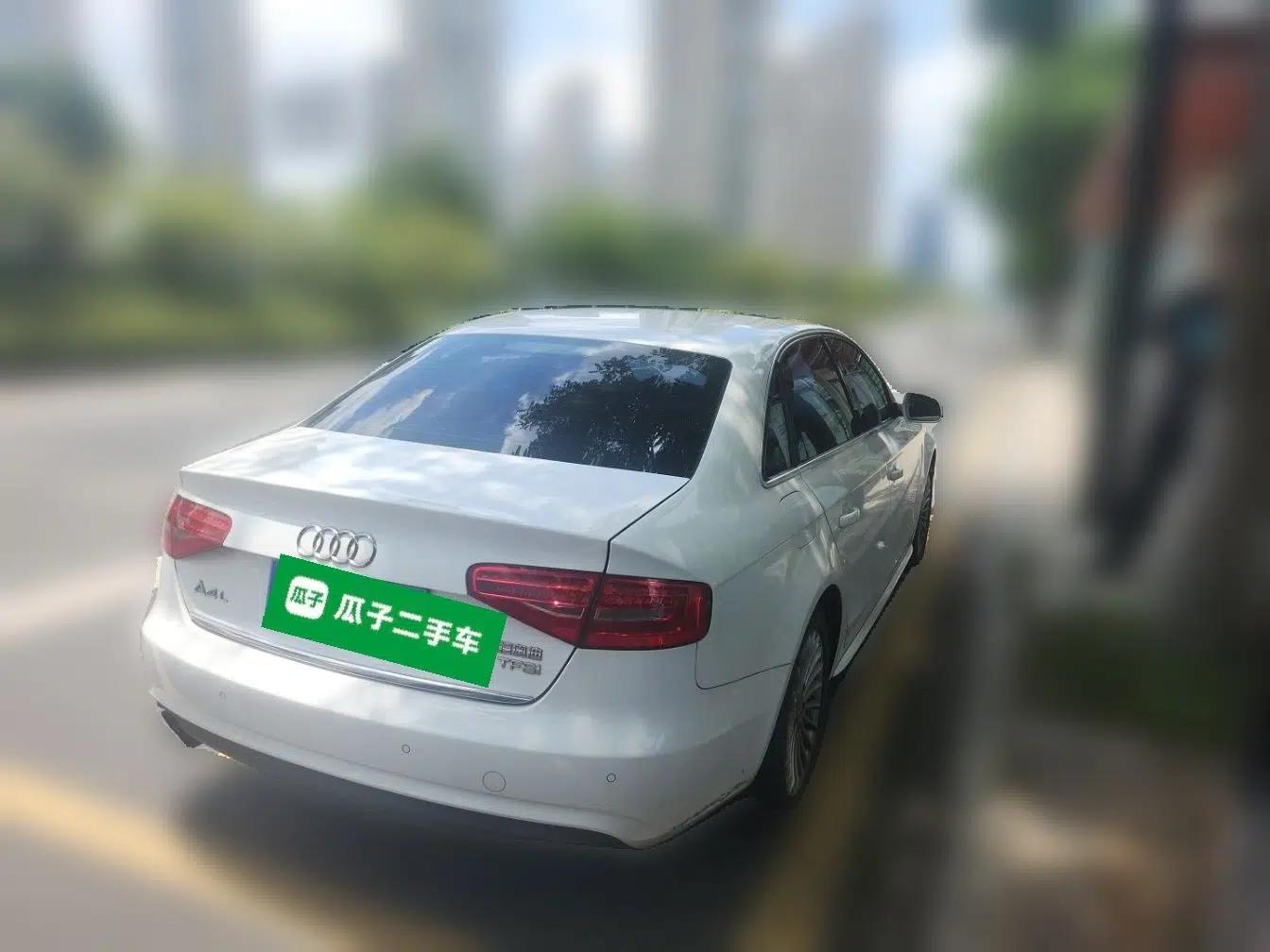 Audi A4L 2015 35 TFSI Automatic Comfort Model — миниатюра 6
